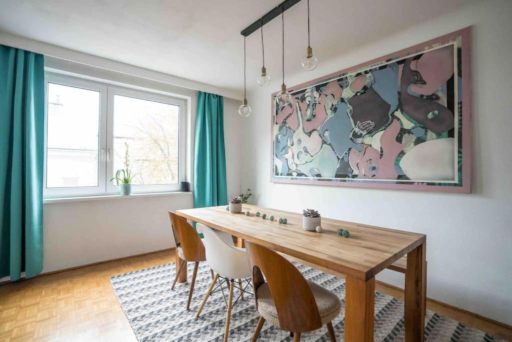 Cozy And Stylish Apartment Near Schoenbrunn Castle Wien Exteriör bild